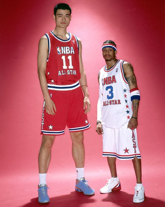 Yao Ming Makes Other People Look Like Ants (47 pics)