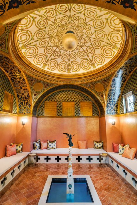 The Amazing Mansion From Scarface Is Now For Sale (28 pics)