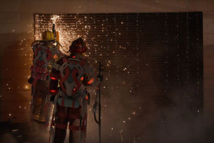 This Suit Will Make Firemen Unstoppable (10 pics)