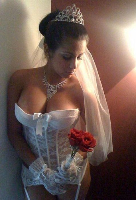 This Lingerie Is Sure To Brighten Your Day (51 pics)