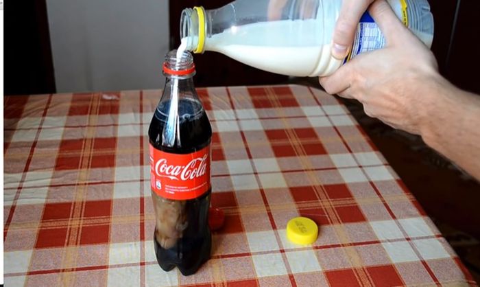 Every Reason You'll Ever Need Not To Drink Coke Again (6 pics)