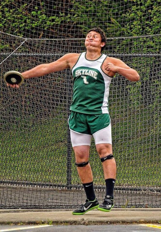 Perfectly Timed Sports Photos (40 pics)