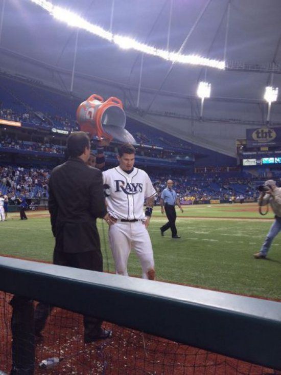 Perfectly Timed Sports Photos (40 pics)