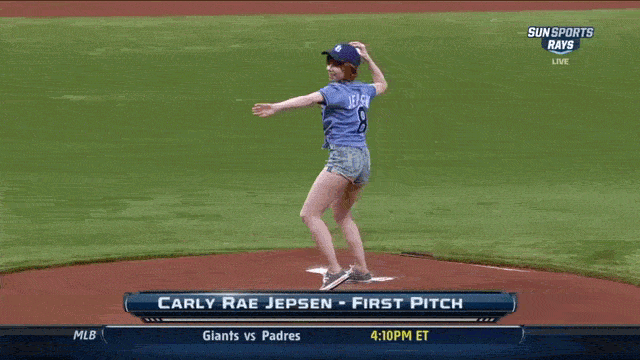 20 First Pitches That Were Just Plain Awful (20 gifs)