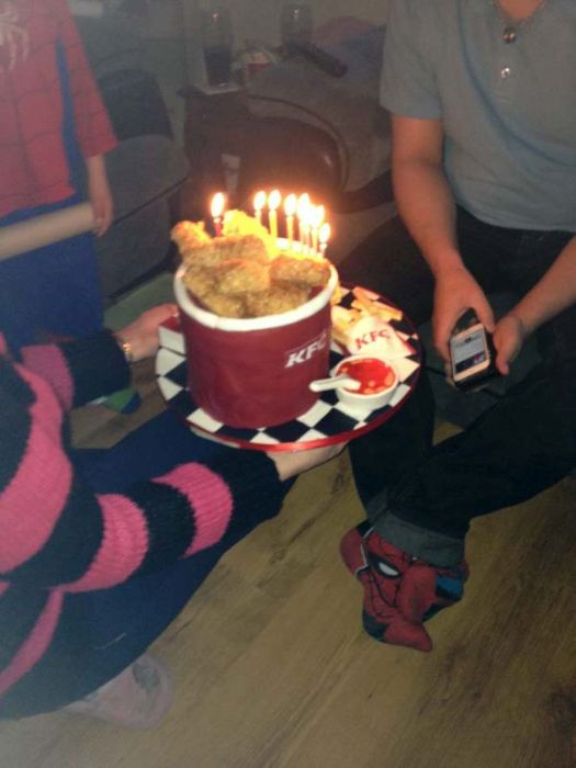 Think This Is A Bucket Of KFC? Think Again (5 pics)