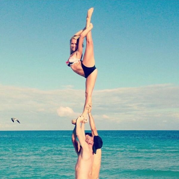 The Perks Of Being A Male Cheerleader (22 pics)
