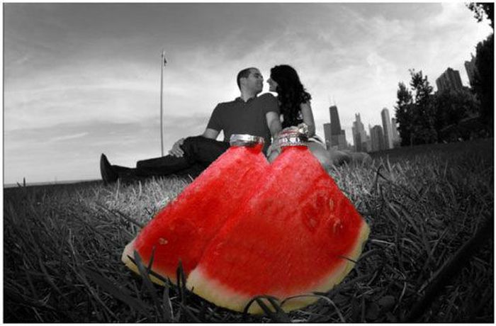 Extremely Awkard Engagement Photos (36 pics)