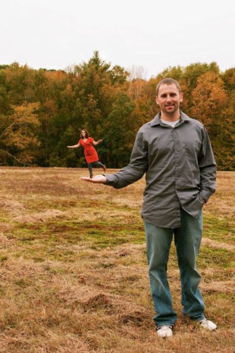 Extremely Awkard Engagement Photos (36 pics)