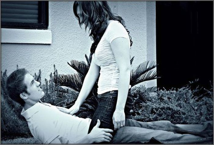 Extremely Awkard Engagement Photos (36 pics)