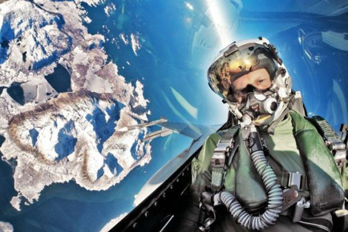 Terrifying Selfies From The World's Highest Places (21 pics)