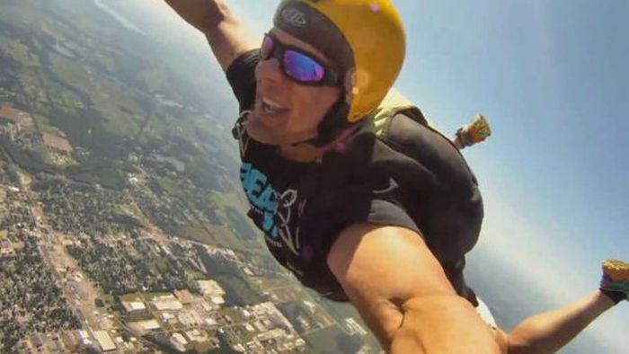 Terrifying Selfies From The World's Highest Places (21 pics)