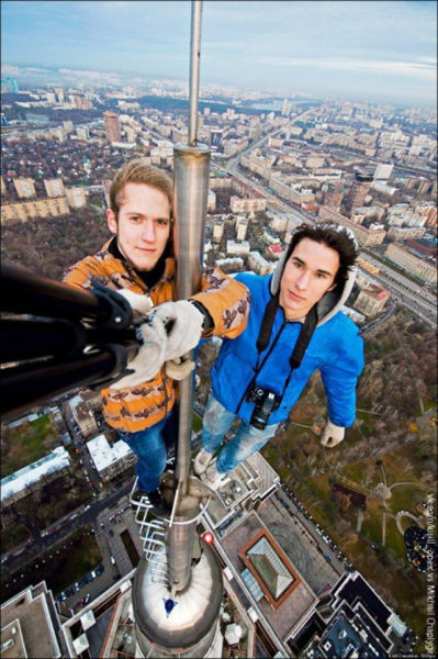 Terrifying Selfies From The World's Highest Places (21 pics)