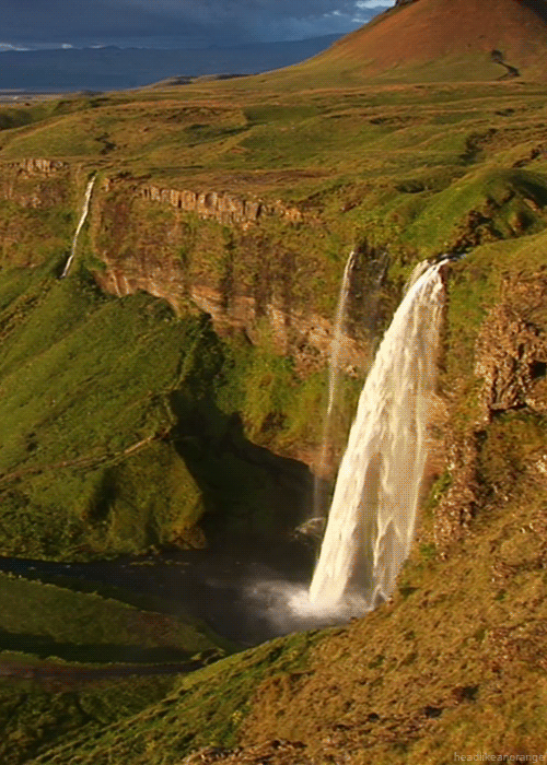 There's Real Life Magic On Earth, Just Look Around (22 gifs)