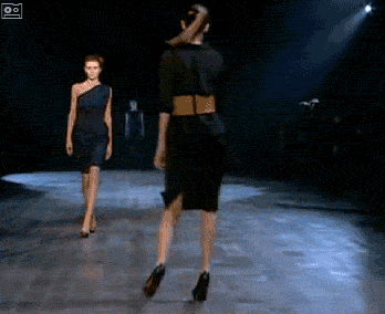 These May Be The Clumsiest Girls Ever (25 gifs)