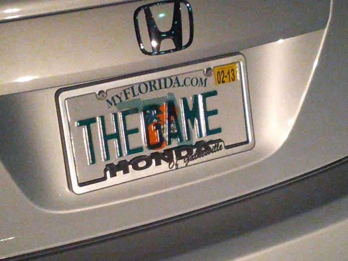 The Coolest Custom License Plates Ever (46 pics)