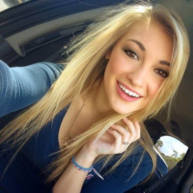 If Elsa From Frozen Was Real And Super Hot (24 pics)