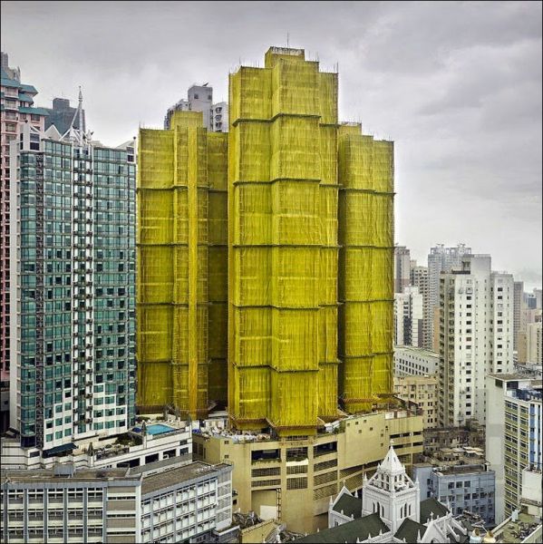 The Most Colofrul Buildings In Singapore (15 pics)