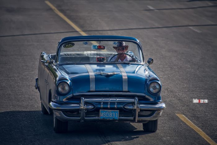 Classic Cars In Cuba (50 pics)