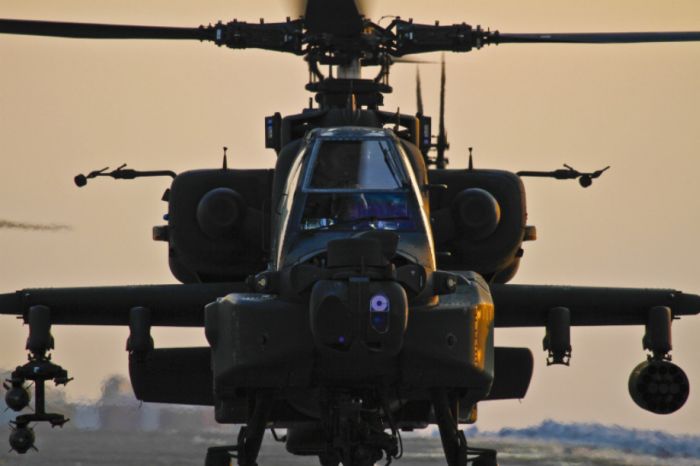 Apache Helicopters Look Epic In The Sunset (40 pics)