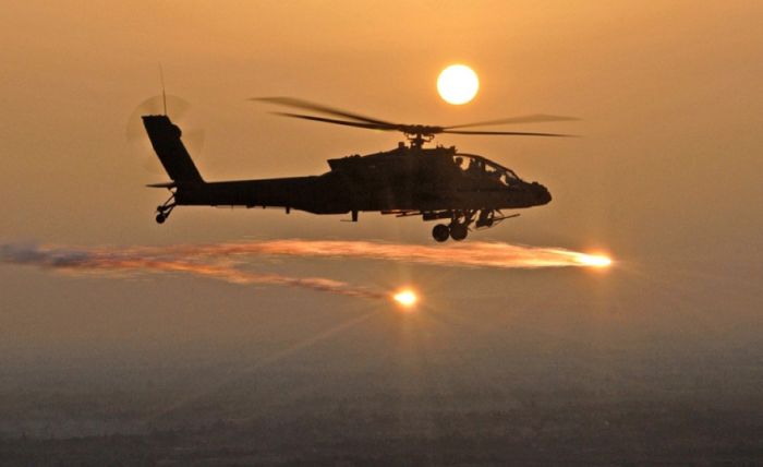 Apache Helicopters Look Epic In The Sunset (40 pics)