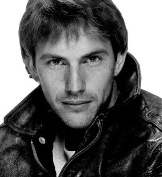 Photos Of Famous Celebrities From Their Younger Days (93 pics)