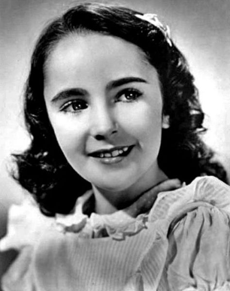 Photos Of Famous Celebrities From Their Younger Days (93 pics)
