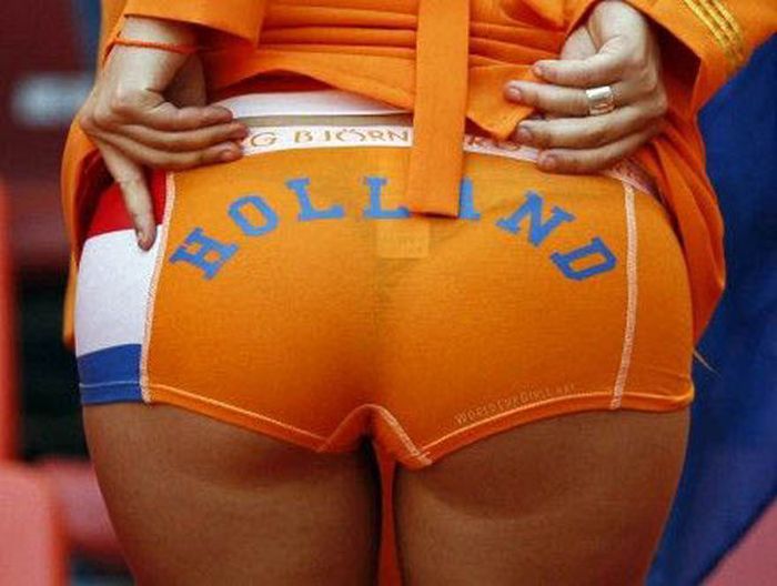 The Best Bums From The World Cup (48 pics)