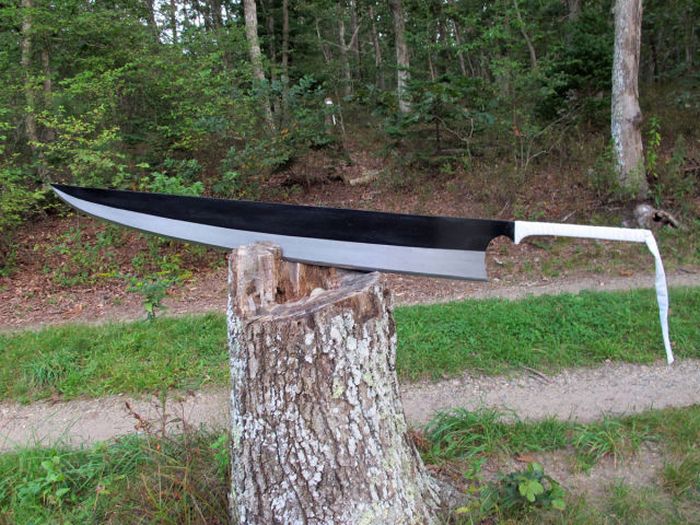 This Guy Makes Epic Swords (24 pics)