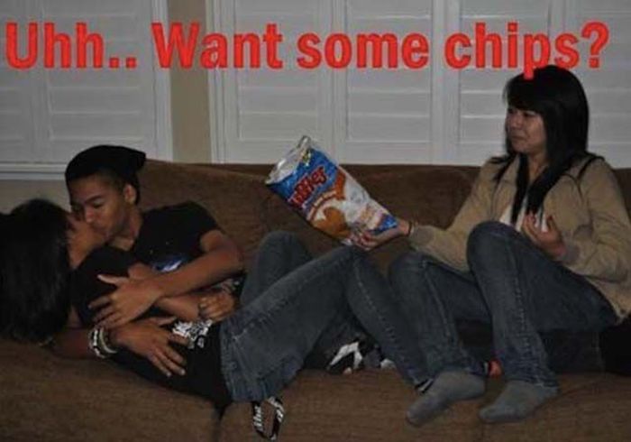 Being The Third Wheel Is Awkward (37 pics)