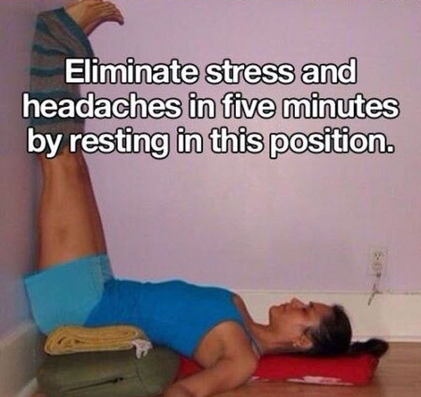 Easy Stretches You Can Do To Improve Your Body (5 pics)