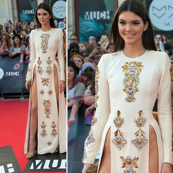 Kendall Jenner Shows Off Legs In Provocative Dress (9 pics)
