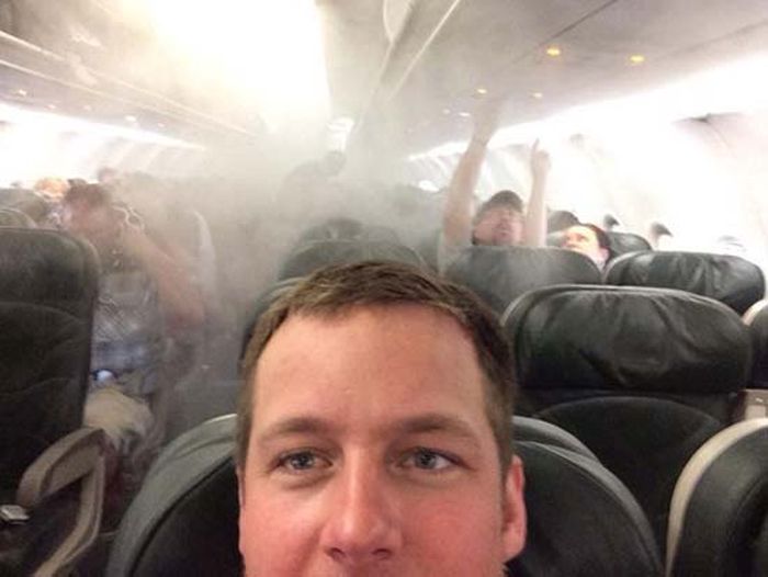 This Is Definitely The Wrong Time For A Selfie (16 pics)