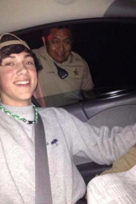 This Is Definitely The Wrong Time For A Selfie (16 pics)