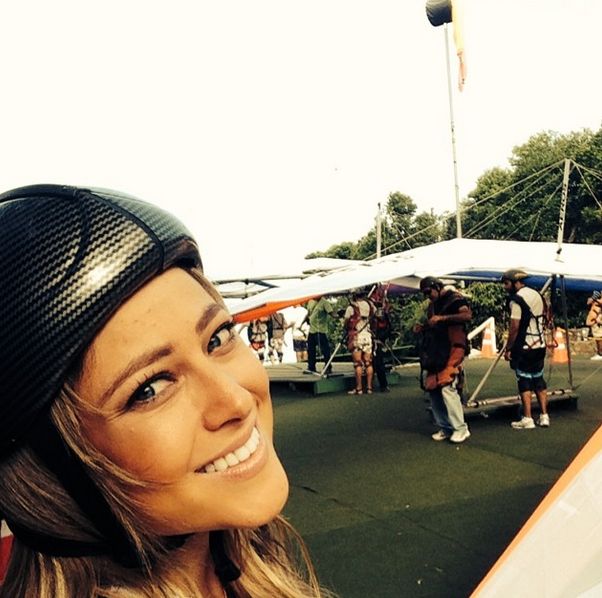 Vanessa Huppenkothen Is The Hottest Reporter On The Planet (40 pics)