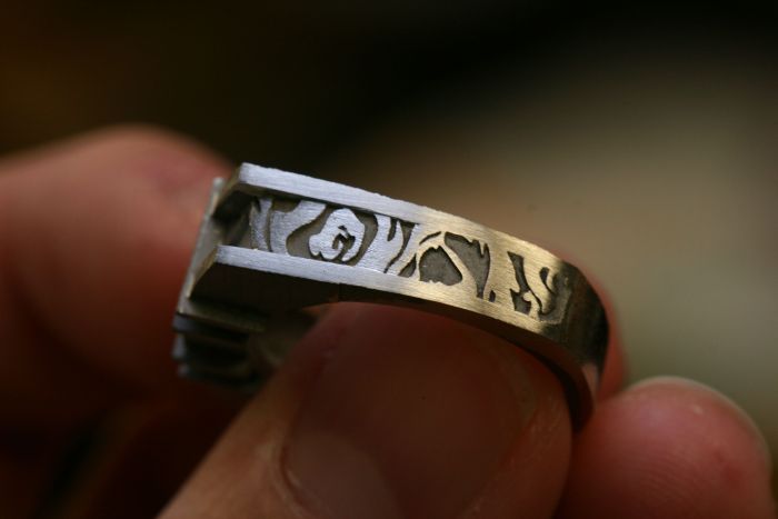 This Homemade Wedding Ring Is Ballin' (28 pics)