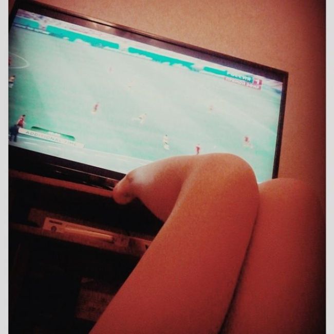 The Beautiful Legs Of Ladies Watching The World Cup (23 pics)