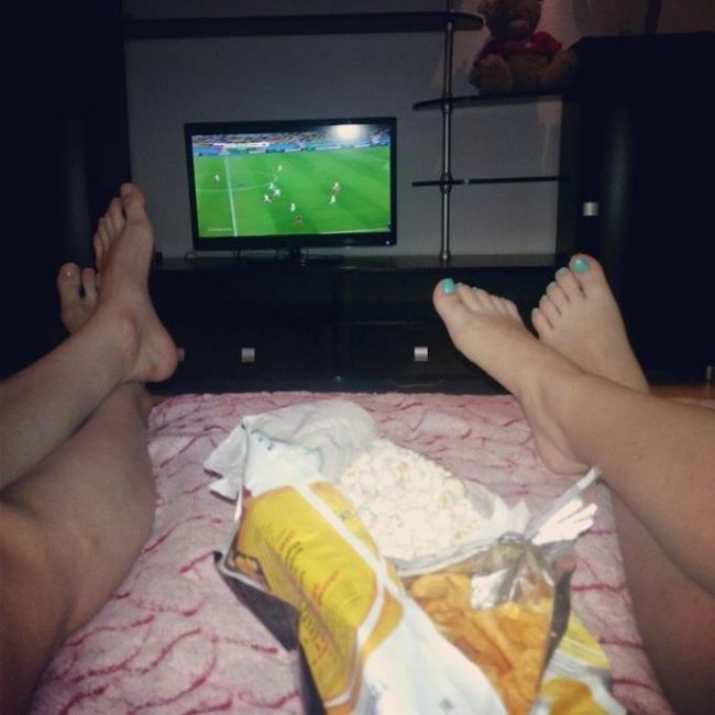 The Beautiful Legs Of Ladies Watching The World Cup (23 pics)