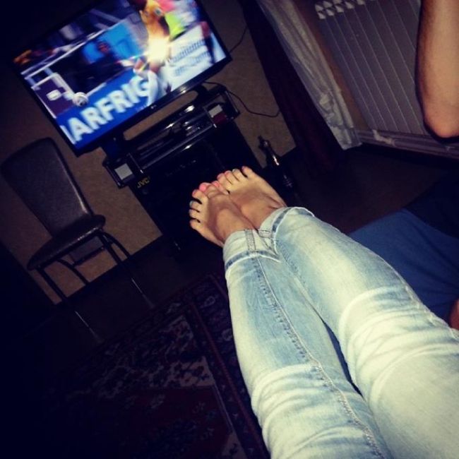 The Beautiful Legs Of Ladies Watching The World Cup (23 pics)