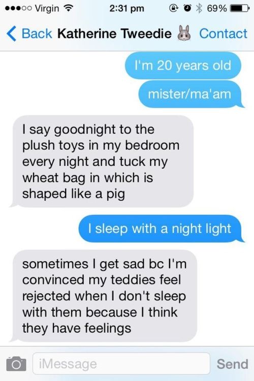 What To Do When Someone Watches You Text (9 pics)