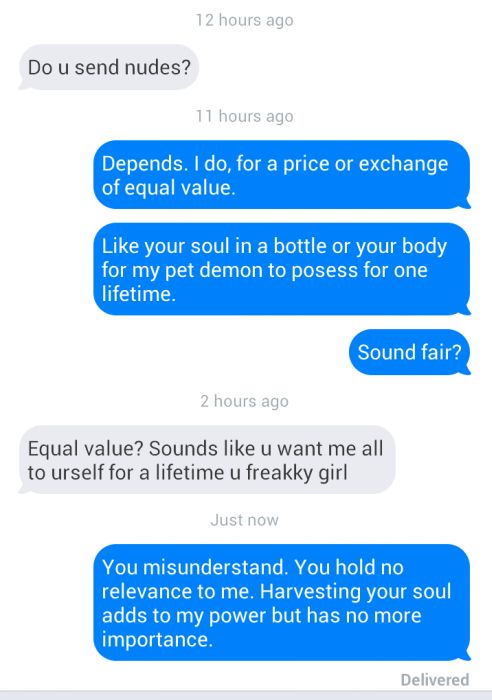 When A Man Texts A Woman (30 pics)