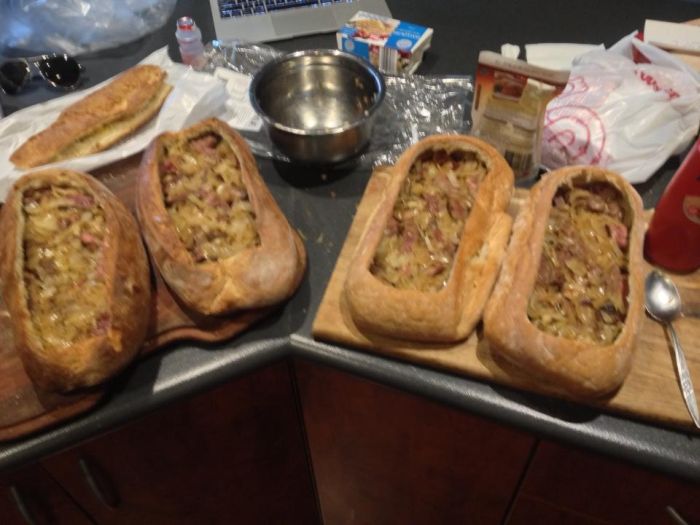 The Most Epic Calzone Of All Time (24 pics)