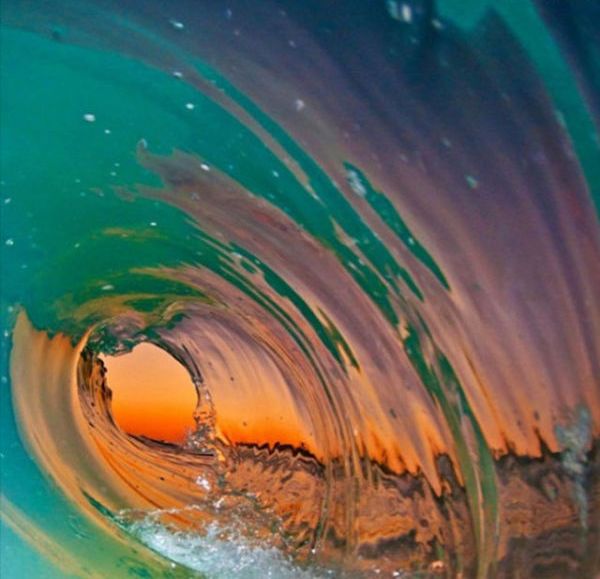 Photos From The Inside Of A Wave (24 pics)