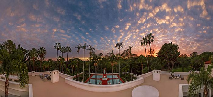 You Need To Move Into The Scarface House (22 pics)