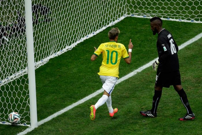 Best Goals Of The World Cup 2014 (22 pics)