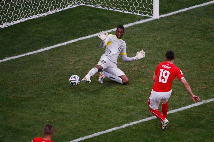Best Goals Of The World Cup 2014 (22 pics)