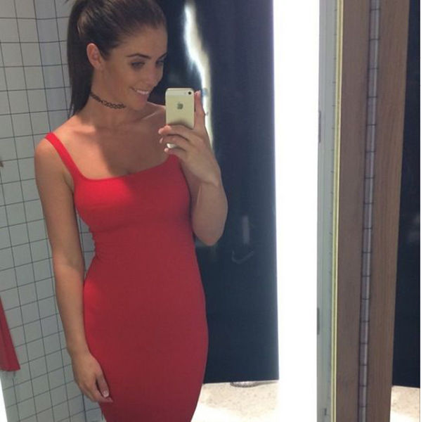 Let That Dress Squeeze You Tight (53 pics)