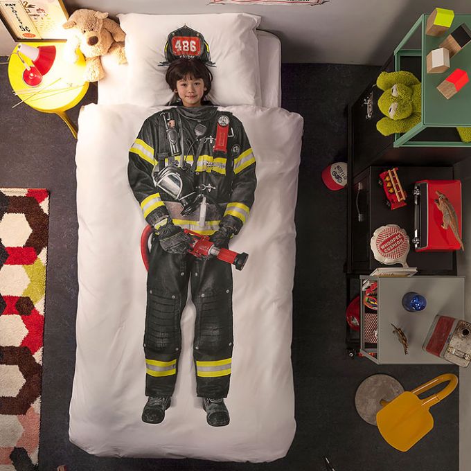 The Coolest Bed Covers Ever (23 pics)