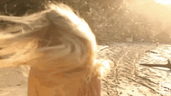 Genevieve Morton In GIF Form Is Irresistible (30 gifs)
