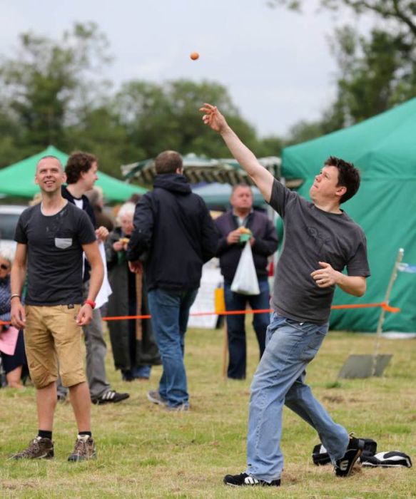 Welcome To The Egg Throwing Championships 2014 (22 pics)