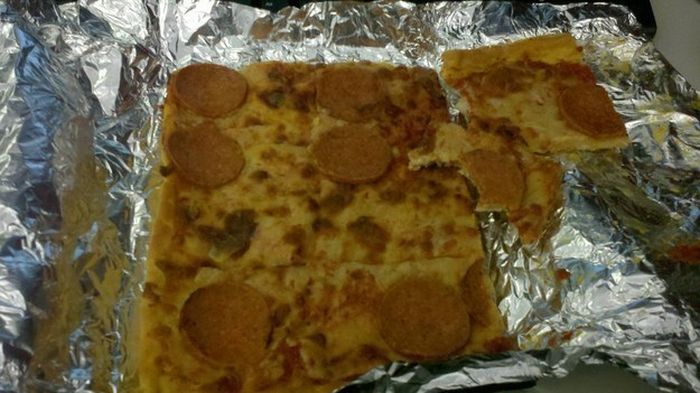 You Will Never Eat Leftover Pizza The Same Way Again (8 pics)
